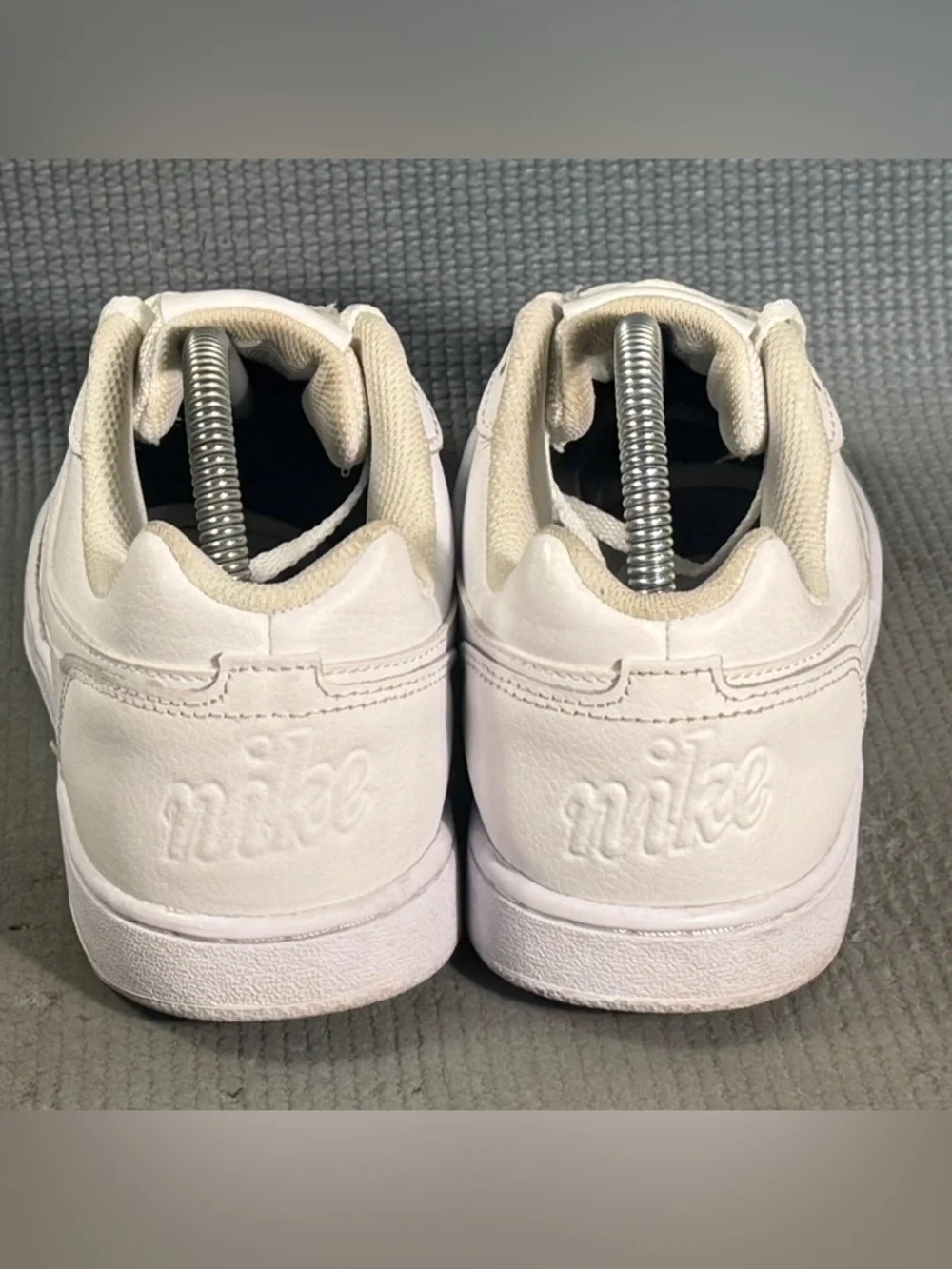 Nike ebernon low